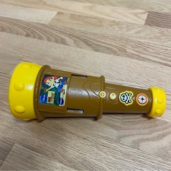 Vtech Disney Jake & the Neverland Pirates Spy & Learn Telescope Spyglass Toy - Picture 2 of 7